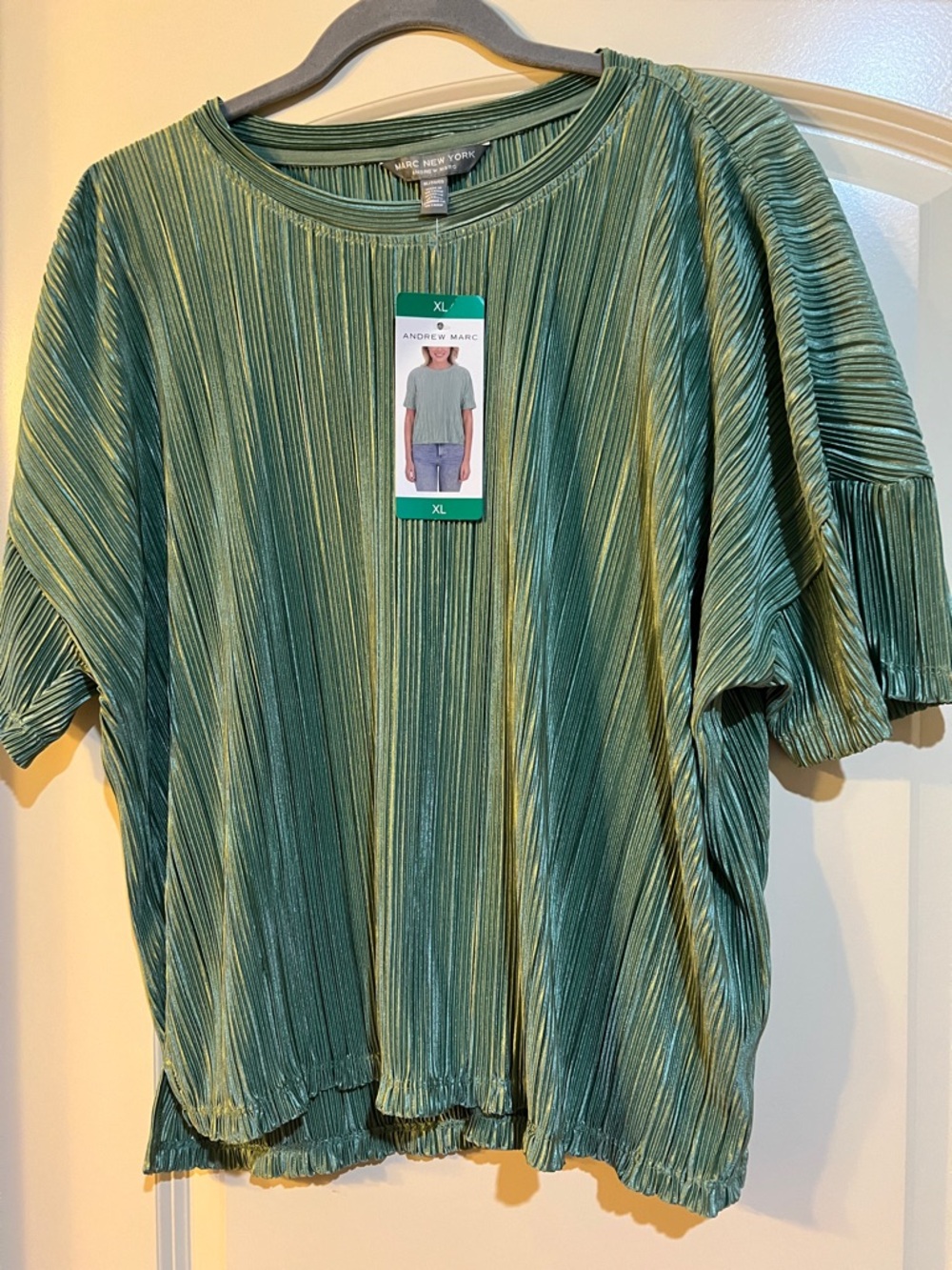 Marc New York Med Sage Green Pleated Short Sleeve Top XL H108